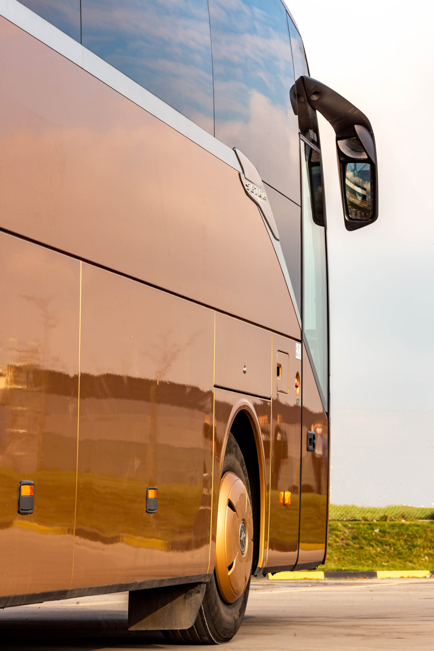 autokary turystyczne